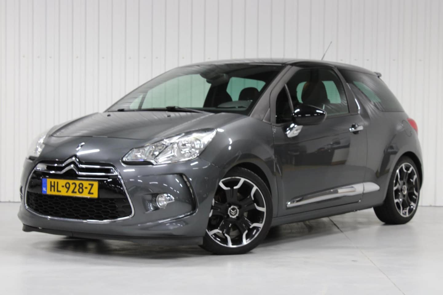 Citroën DS3 - 1.6 THP Ultra Prestige 1.6 THP Ultra Prestige - AutoWereld.nl