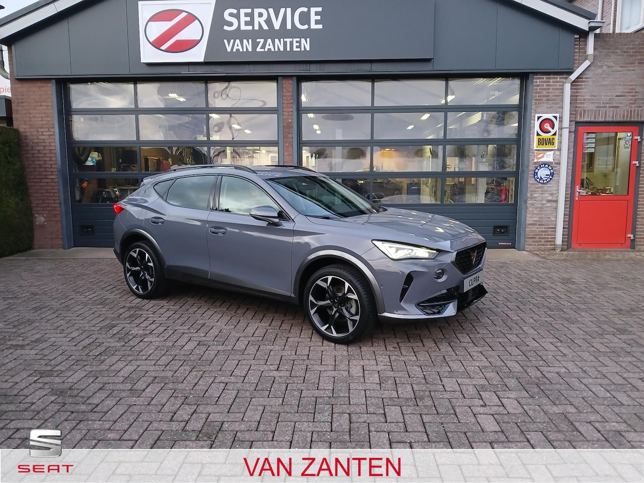 CUPRA Formentor - 1.5 TSI (150pk) DSG-7 Business Edition + 19 Inch + Graphene Grey!! - AutoWereld.nl