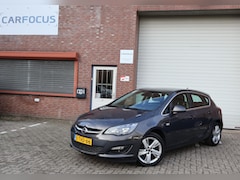 Opel Astra - 1.4 Business + 2e eigenaar NAP Leder Navi Cruise APK Airco