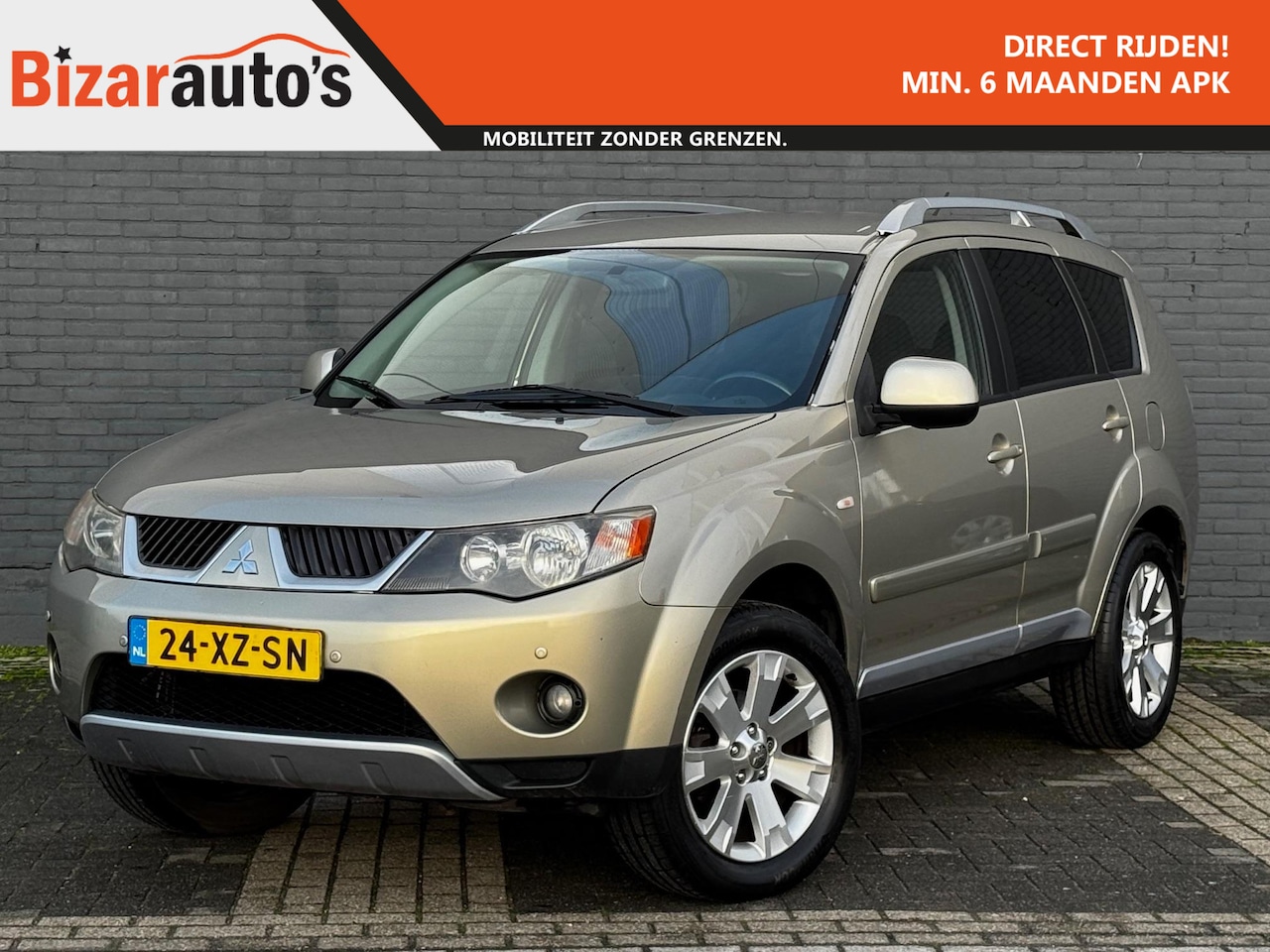 Mitsubishi Outlander - 2.4 Intro Edition 2WD | 1jr APK | Trekhaak | Navi - AutoWereld.nl