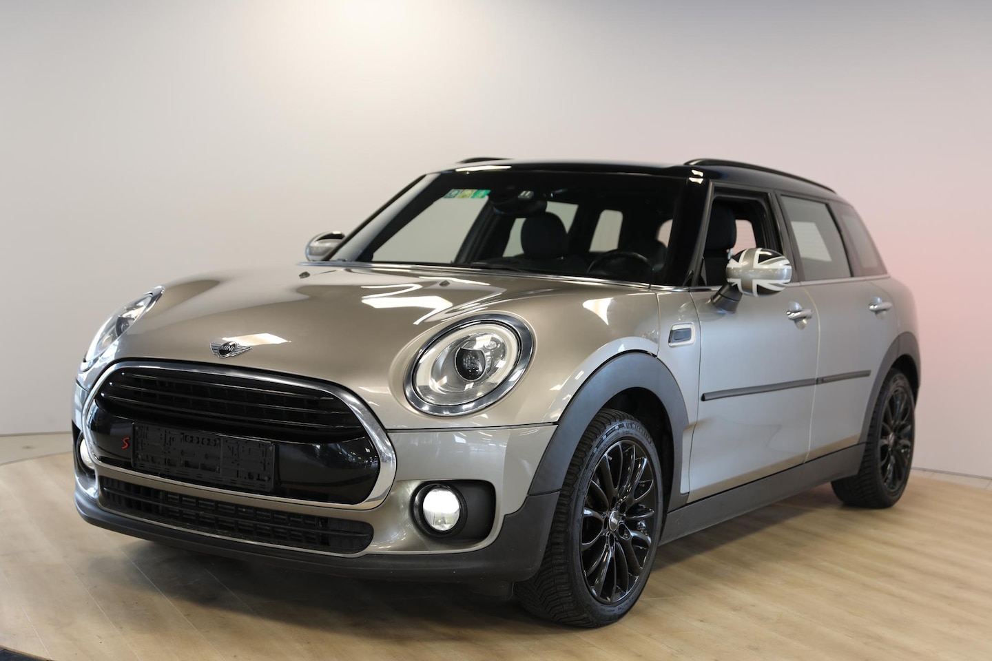 MINI Clubman - Mini 1.5 Cooper Chili | Harman/Kardon | Cruise | Stoelverwarming - AutoWereld.nl