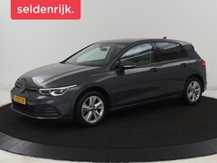 Volkswagen Golf - 1.5 TSI Life Business | Matrix LED | Camera | Massage | Carplay | Keyless | Memory | Navig