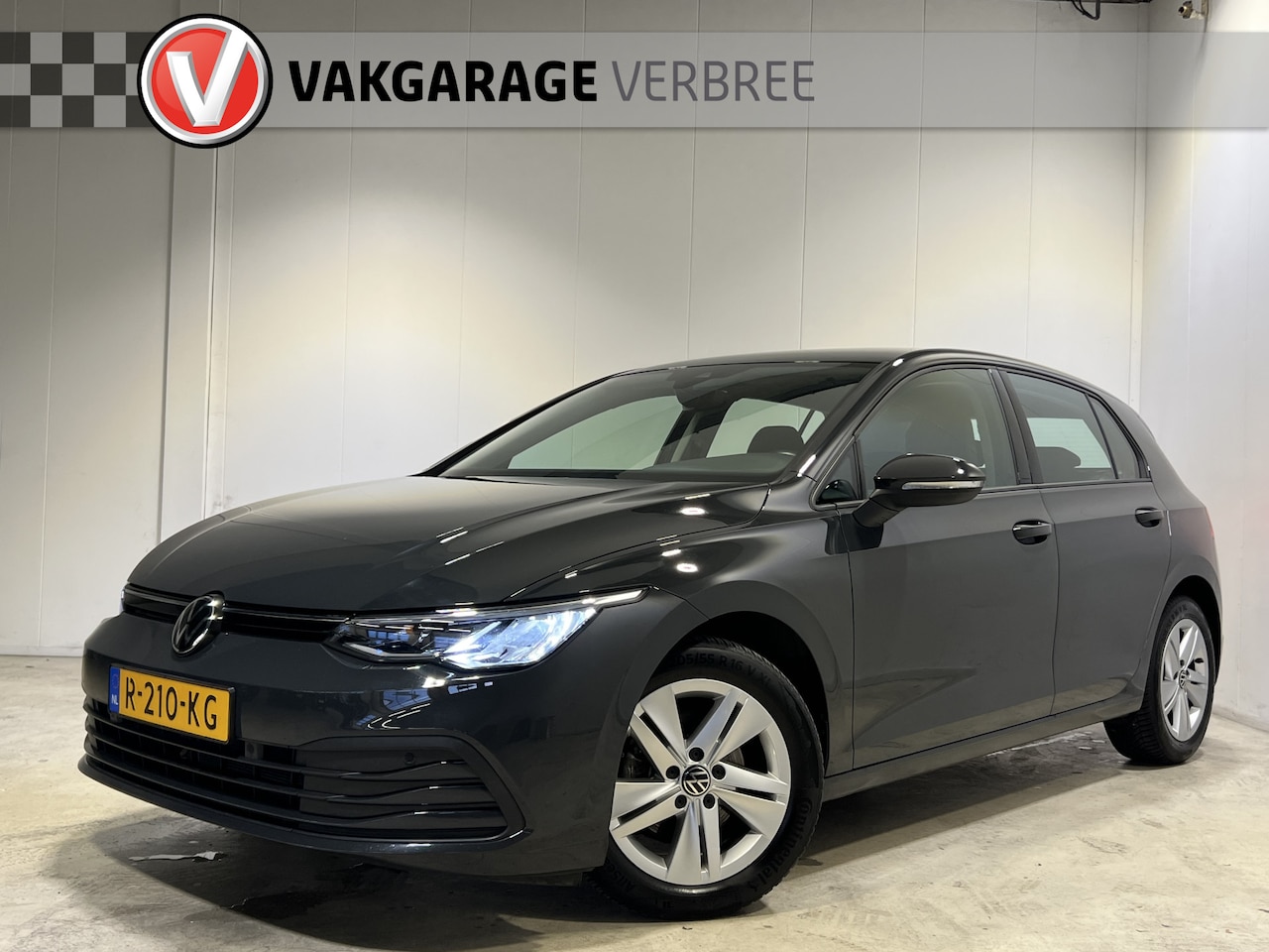 Volkswagen Golf - 1.0 TSI Life | Navigatie/Android/Apple Carplay | LM Velgen 16" | Voorstoelen/Stuur Verwarm - AutoWereld.nl