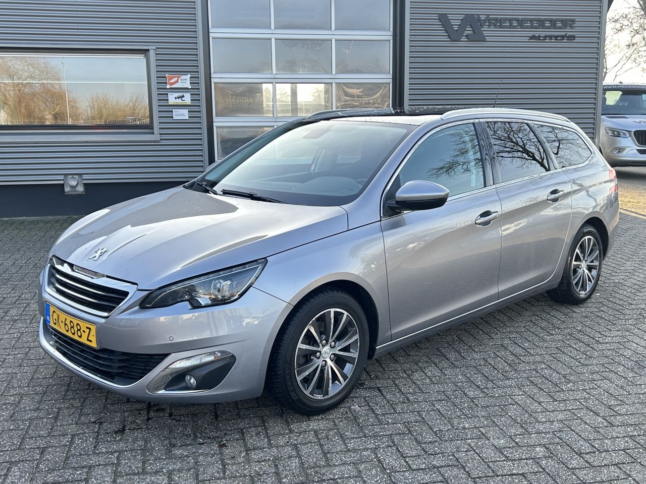 Peugeot 308 SW - 1.2 PureTech Blue Lease Premium 1.2 PureTech Blue Lease Premium - AutoWereld.nl