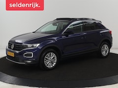 Volkswagen T-Roc - 1.5 TSI Style | Panoramadak | Trekhaak | Full LED | Carplay | Adaptive cruise | Navigatie