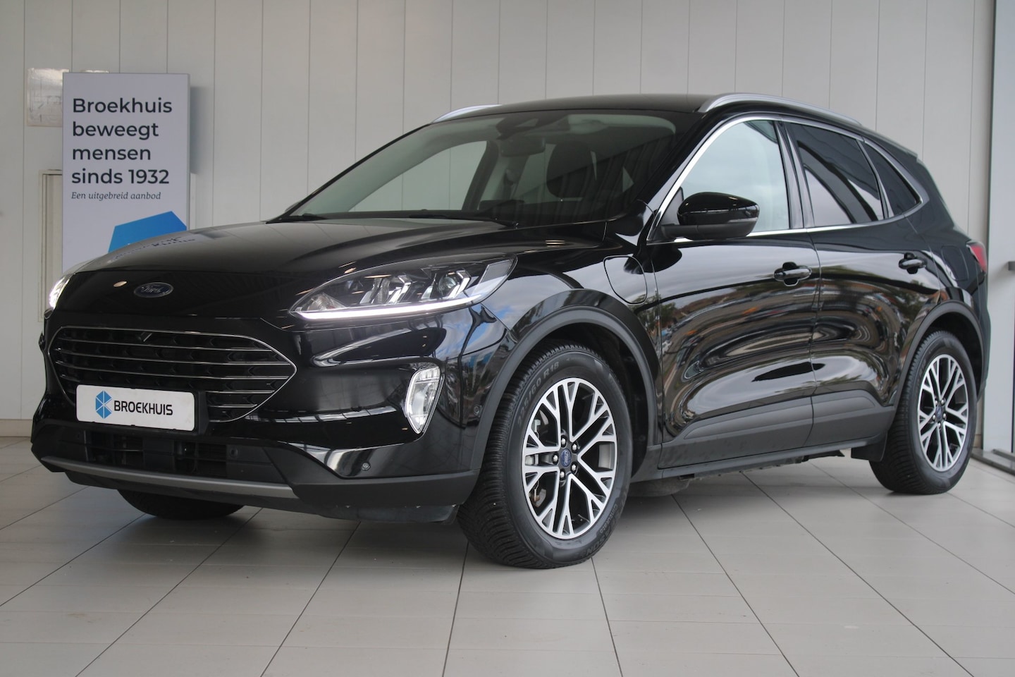 Ford Kuga - 2.5 PHEV Titanium X AUTOMAAT | Achteruitrij assistent | Achteruitrijcamera | Airco (automa - AutoWereld.nl