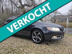 Volvo V70 - 3.0 T6 AWD Summum AUTOMAAT/leer/R-DESiGN
