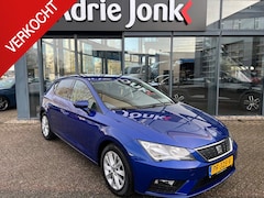 SEAT Leon - 1.0 EcoTSI Style Business Intense NED. AUTO | PARKEER SENSOREN V+A | NAVIGATIE | CRUISE CO