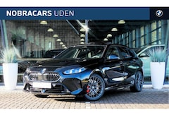 BMW 1-serie - 120 M Sport Automaat / Panoramadak / Sportstoelen / Achteruitrijcamera / M Adaptief onders