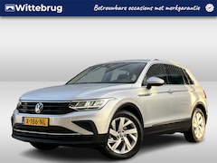 Volkswagen Tiguan - 1.5 TSI Life Business / Navigatie / App connect / Camera / Parkeersensoren V+A / Fabriekga