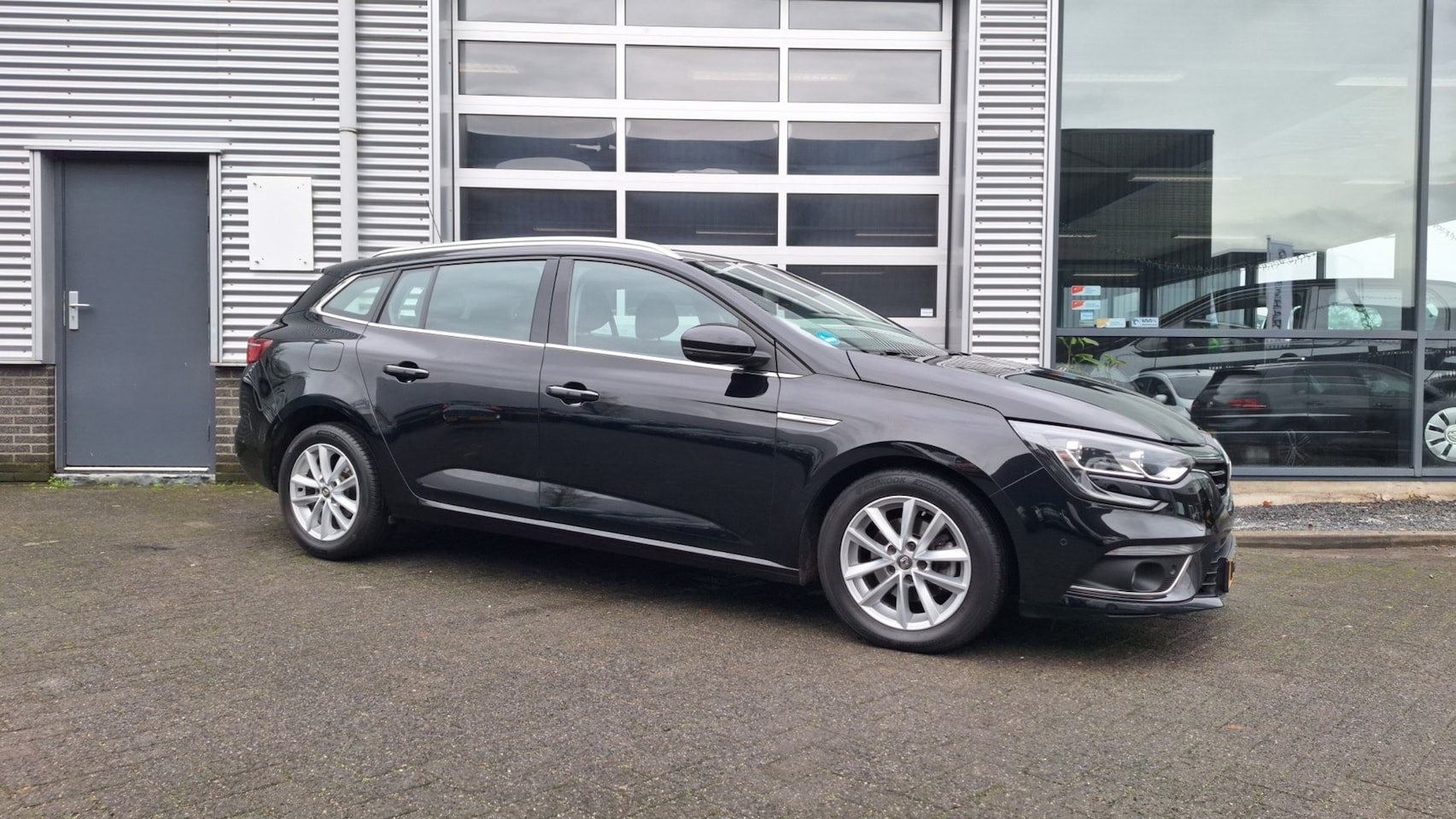 Renault Mégane Estate - 1.5 dCi GT-Line/Pdc V/*A/Navigatie/Trekhaak/Cruise/Enz - AutoWereld.nl