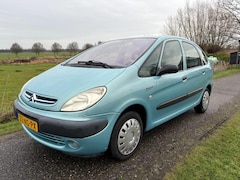 Citroën Xsara Picasso - 1.8i-16V Différence 2