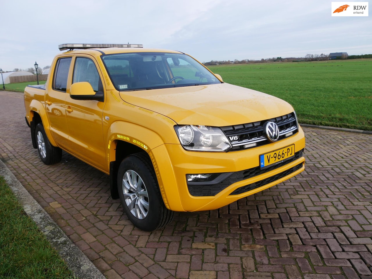 Volkswagen Amarok - 3.0 TDI 4Motion DSG Plus Cab Comfortline AC NAVI ** 12999 EX BTW ** - AutoWereld.nl