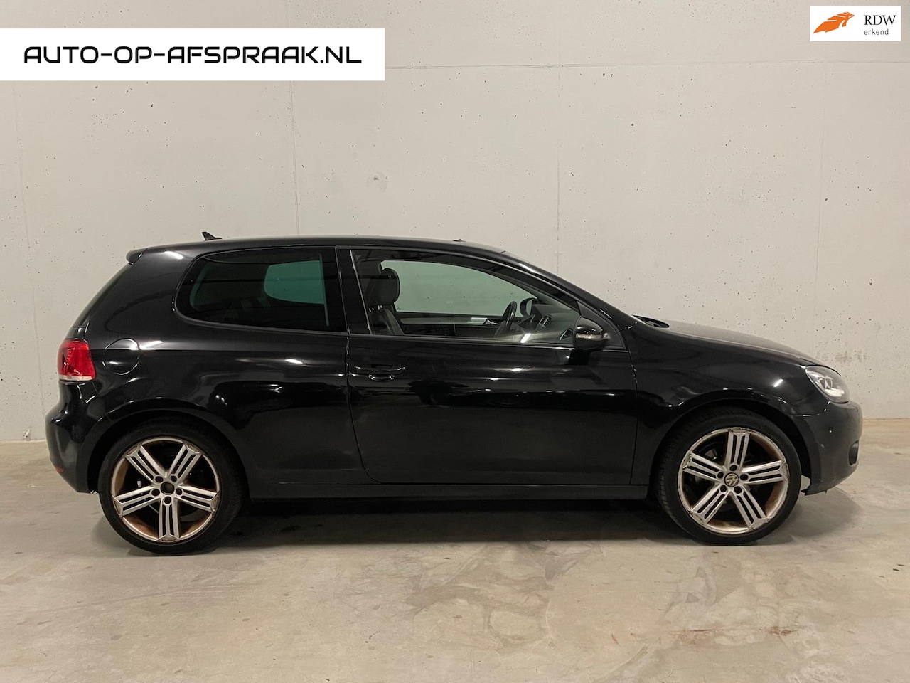 Volkswagen Golf - 1.2 TSI Leer Automaat Pano Navi - AutoWereld.nl