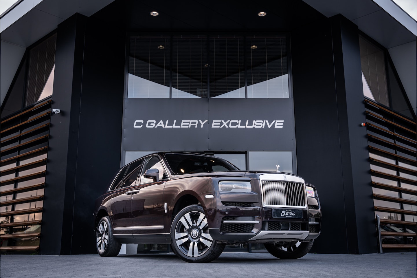 Rolls-Royce Cullinan - 6.75 V12 - Panorama | Bespoke Audio | Massage | HUD | 360c - AutoWereld.nl