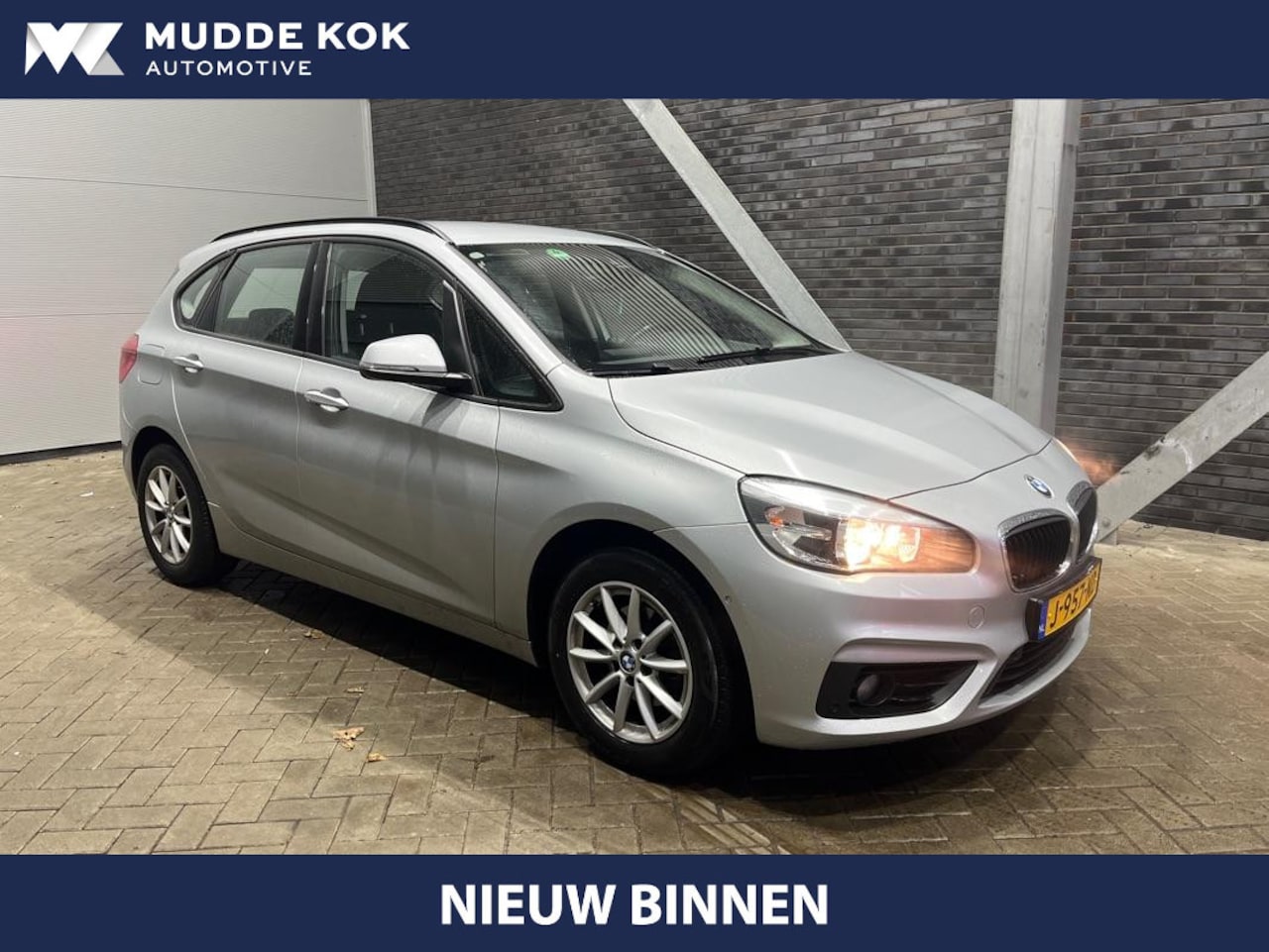 BMW 2-serie Active Tourer - 216i High Executive | 61dkm! | Stoelverwarming | PDC V+A | Airco - AutoWereld.nl