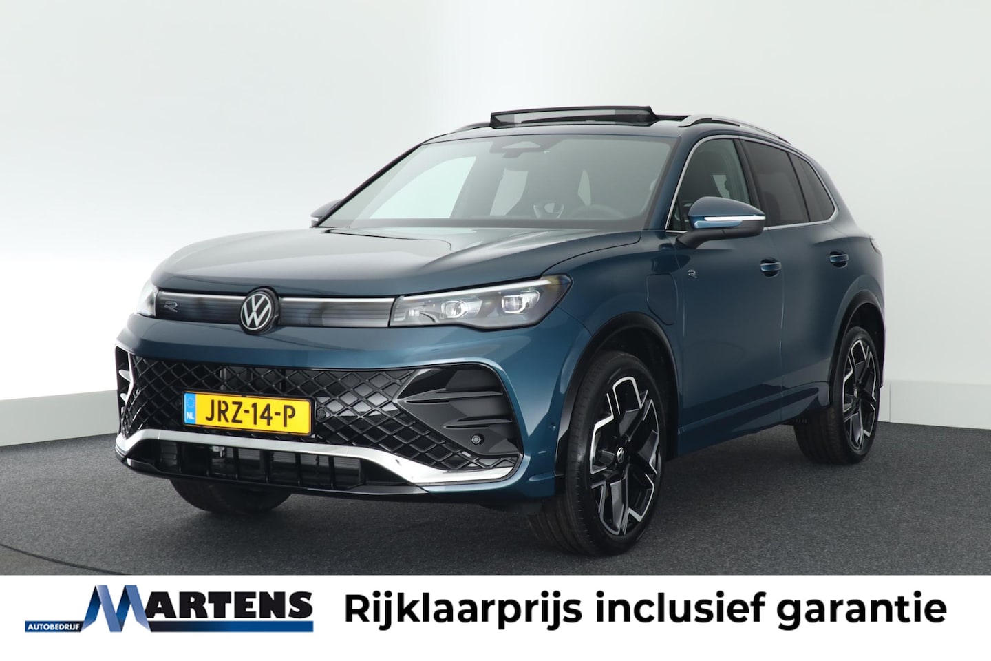 Volkswagen Tiguan - 1.5 272pk eHybrid R-Line Business Trekhaak Camera Keyless Massage Virtual Cockpit Panorama - AutoWereld.nl