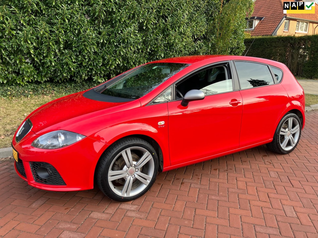 SEAT Leon - 2.0 TFSI FR dealer onderhouden 1ste eigenaar mooie auto origineel - AutoWereld.nl