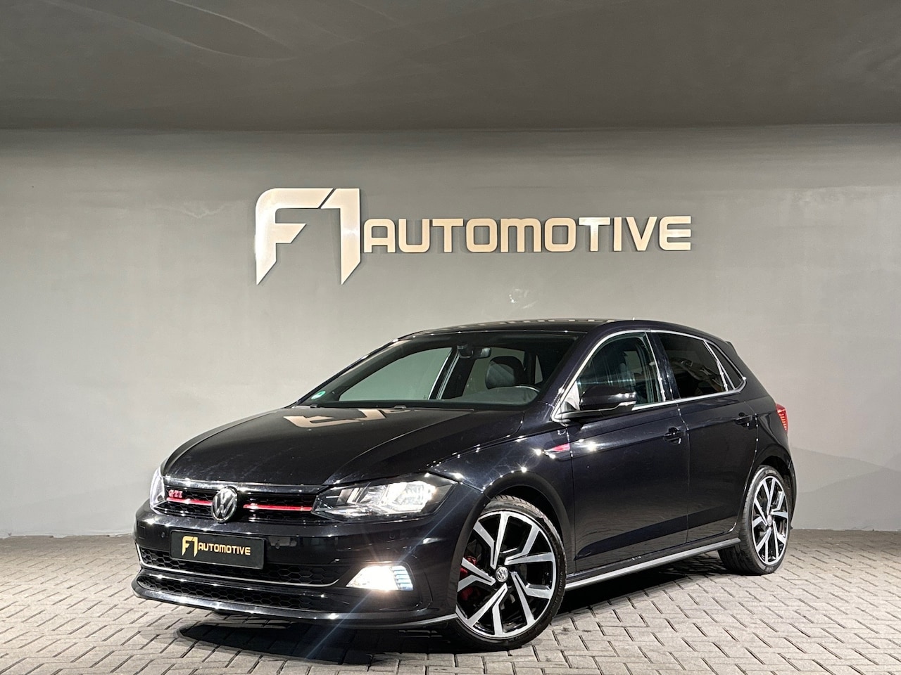 Volkswagen Polo - 2.0 TSI GTI Beats|ACC|Virtual|Alcantara - AutoWereld.nl