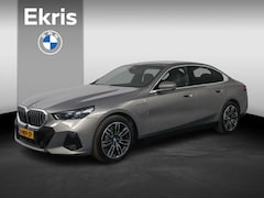 BMW 5-serie - 530e | M-Sportpakket | Innovation Pack | Driving Assistant Plus | Trekhaak | Harman-Kardon