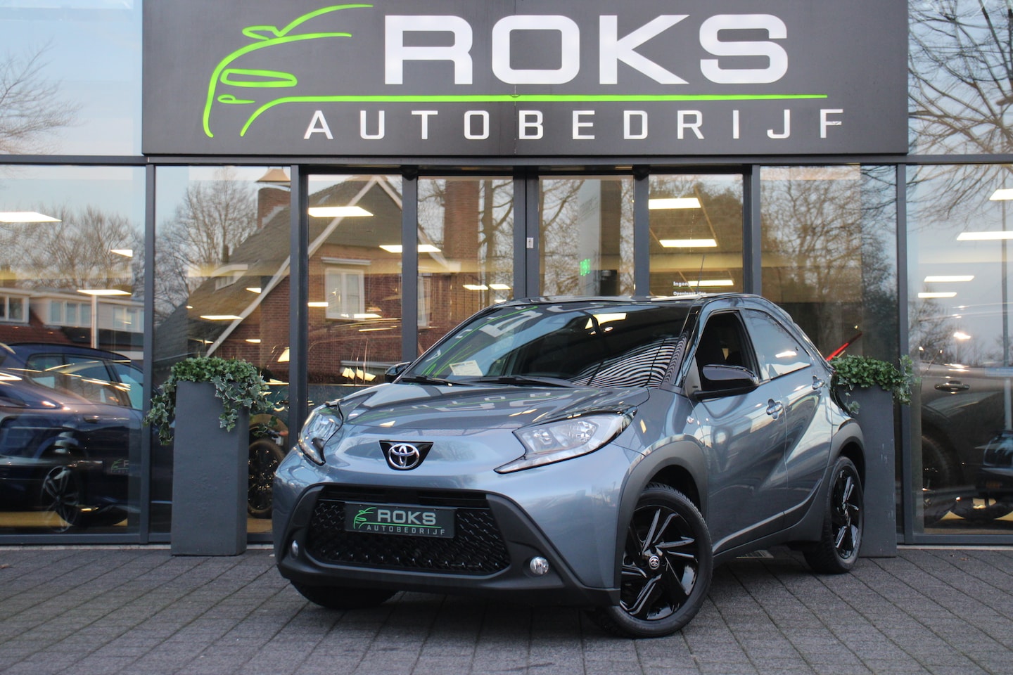 Toyota Aygo X - 1.0 VVT-i S-CVT Pulse Two-tone Automaat - AutoWereld.nl