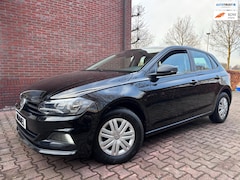 Volkswagen Polo - 1.0 MPI Comfortline