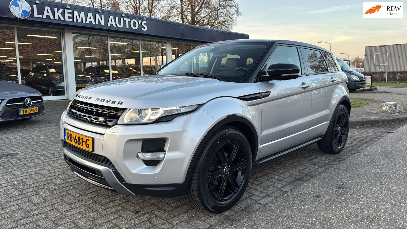 Land Rover Range Rover Evoque - 2.0 TD4 HSE Black Silver Edition Meridian Huurkoop Inruil APK Garantie - AutoWereld.nl