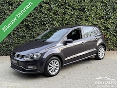 Volkswagen Polo - 1.0 Lounge 2015 Clima|Pdc|All season|Apk✅