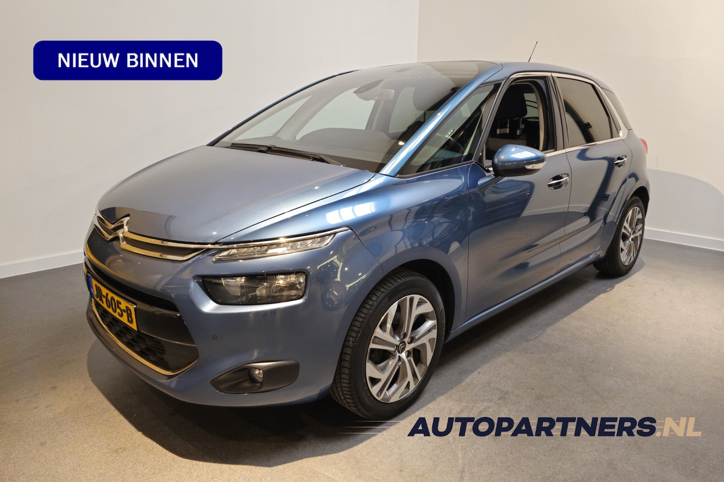 Citroën C4 Picasso - 1.2 PureTech Intensive - Dodehoekdetectie - Virtual Cockpit - Trekhaak - AutoWereld.nl