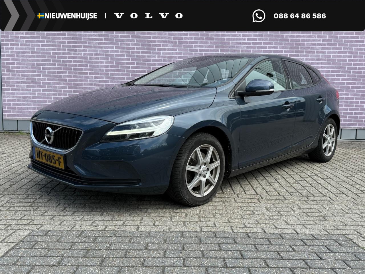 Volvo V40 - 2.0 T2 Nordic+ | Stoelverwarming | Trekhaak | Standkachel | LED Koplampen | Parkeercamera - AutoWereld.nl