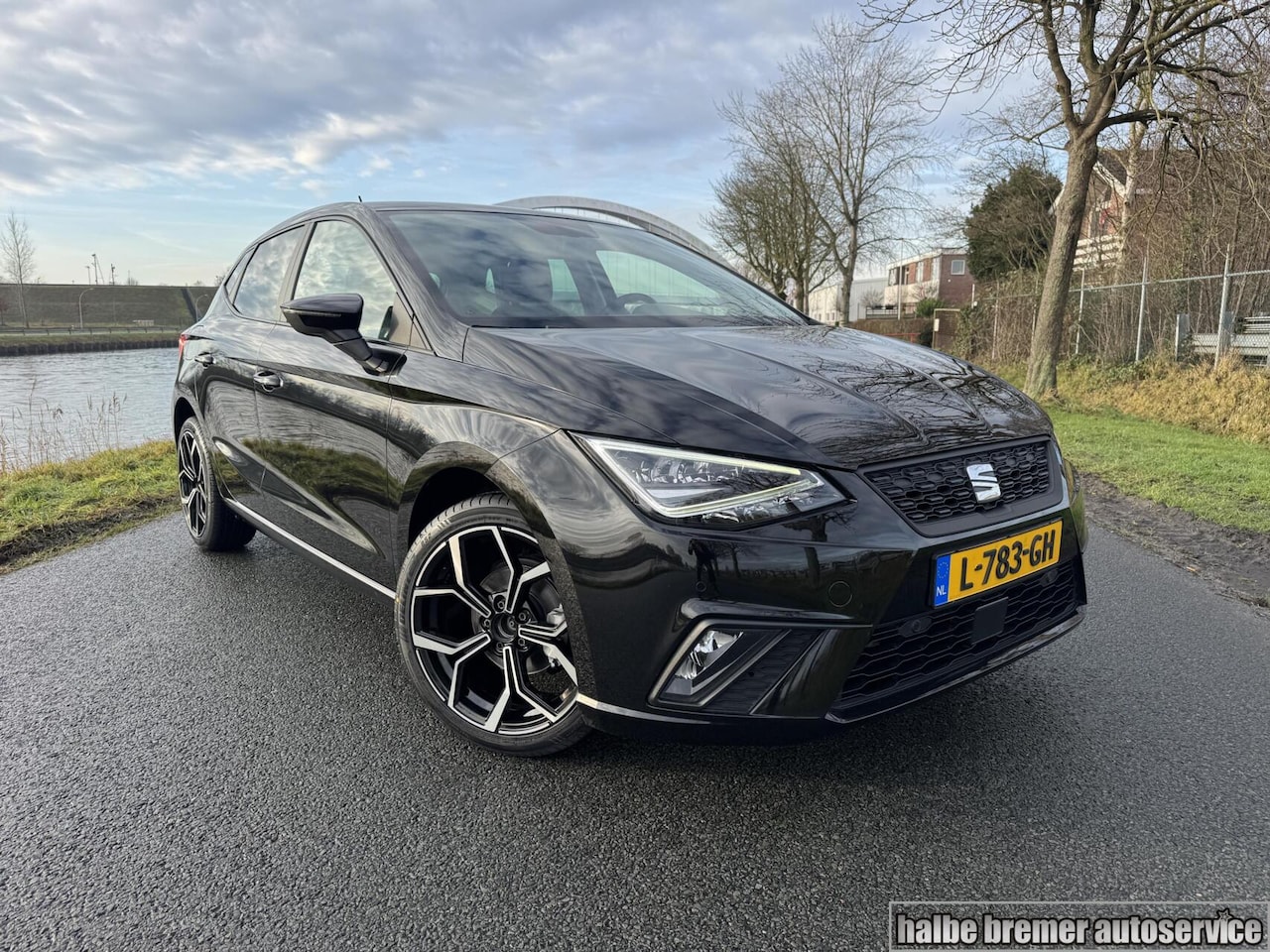SEAT Ibiza - 1.0 TSI Business Intense |Carplay|Stoelv|Clima - AutoWereld.nl