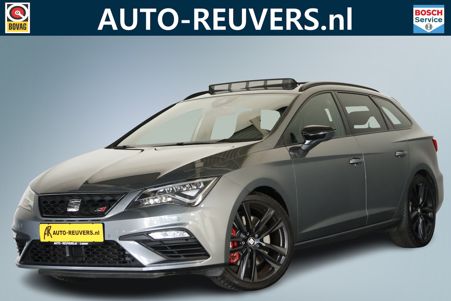 SEAT Leon ST - 2.0 TSI CUPRA 300 / Opendak / Kuipstoel / LED / ACC / CarPlay - AutoWereld.nl