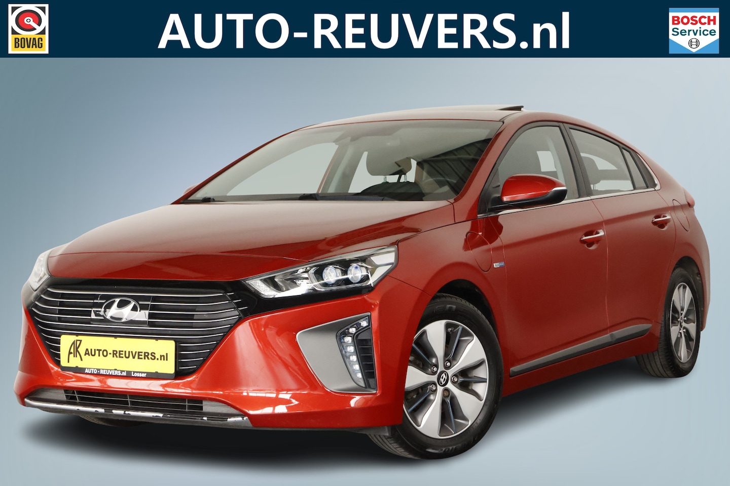 Hyundai IONIQ - 1.6 GDi PHEV Premium / LED / Opendak / Navi / Cam / CarPlay - AutoWereld.nl
