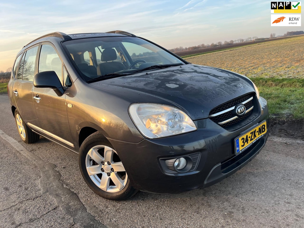 Kia Carens - 2.0 CVVT X-ecutive / 75.00km nap - AutoWereld.nl