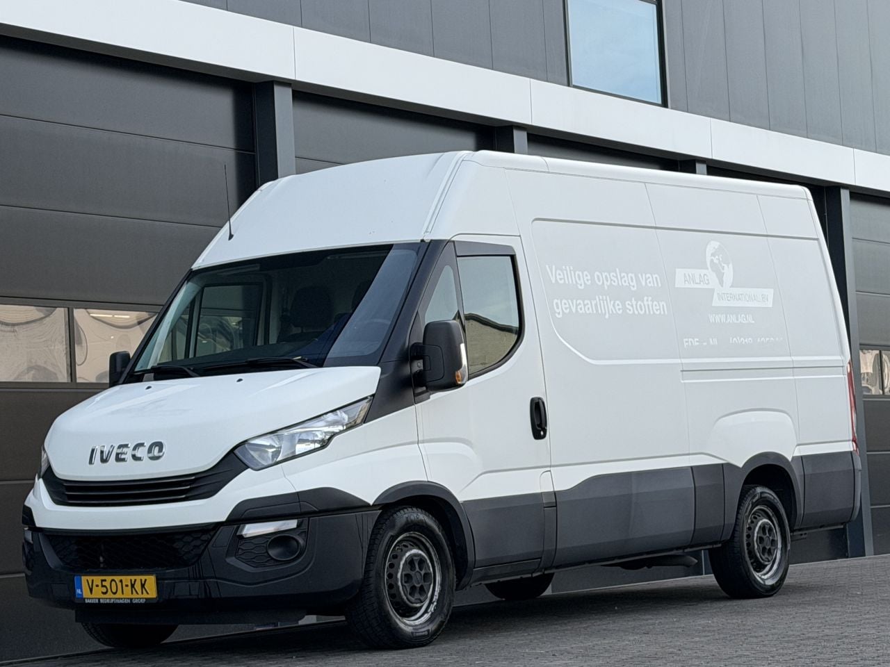 Iveco Daily - 2.3 3-PERS Automaat EURO-6 - AutoWereld.nl