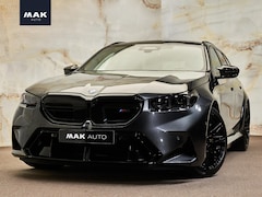 BMW 5-serie Touring - M5 V8 M Hybrid, Sonderlackierung, Ultimate Package, ceramic, pano, B&W, 21", stl.ventilati