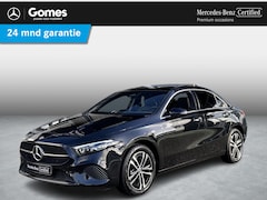 Mercedes-Benz A-klasse - Limousine 250 e | Panoramadak | Luxury | MULTIBEAM LED Koplampen | Dodehoekassistent | App