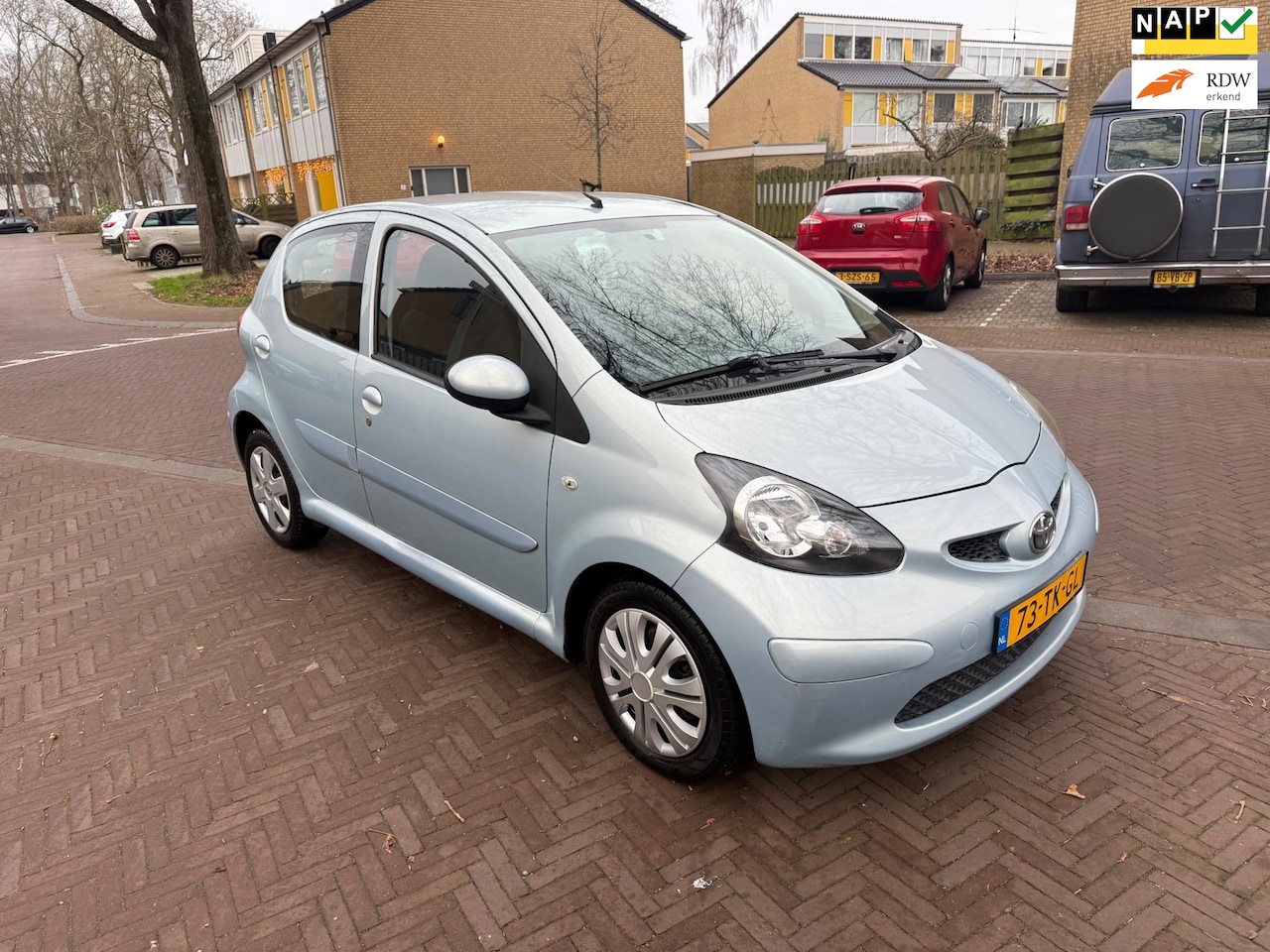 Toyota Aygo - AUTOMAATBAK KAPOT / AUTOMAATBAK KAPOT / AUTOMAATBAK KAPOT - AutoWereld.nl