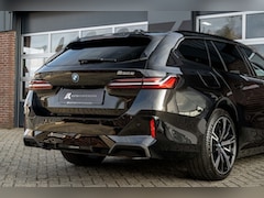 BMW 5-serie Touring - 530e xDrive M Sport | Harman/Kardon | Trekhaak | Camera | Driving Ass. Plus | Leder | 20 I