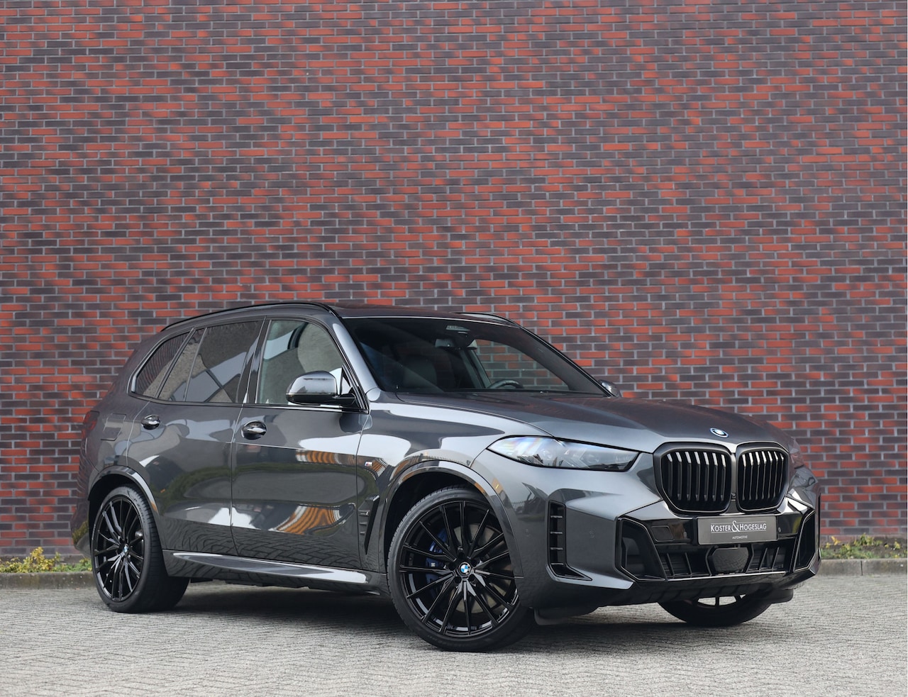 BMW X5 - 50e xDrive | Sky - Gun Metal - Trekhaak - M Sport Pro - AutoWereld.nl