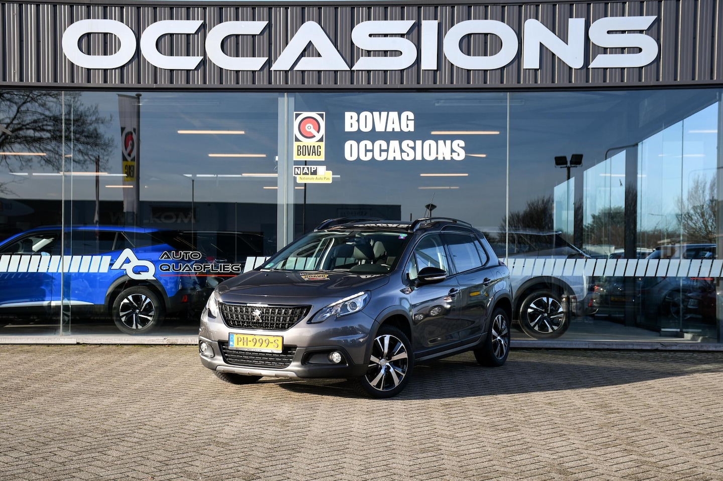 Peugeot 2008 - 1.2 GT-line APPLE CARPLAY/ PANORAMADAK/ DAB/ LED - AutoWereld.nl