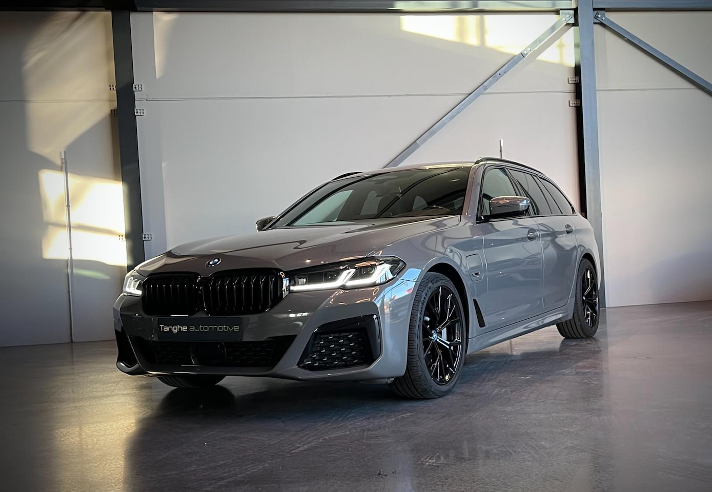 BMW 5-serie Touring - 530e High Executive M-Sport, ACC, Leer, Interieurverlichting - AutoWereld.nl
