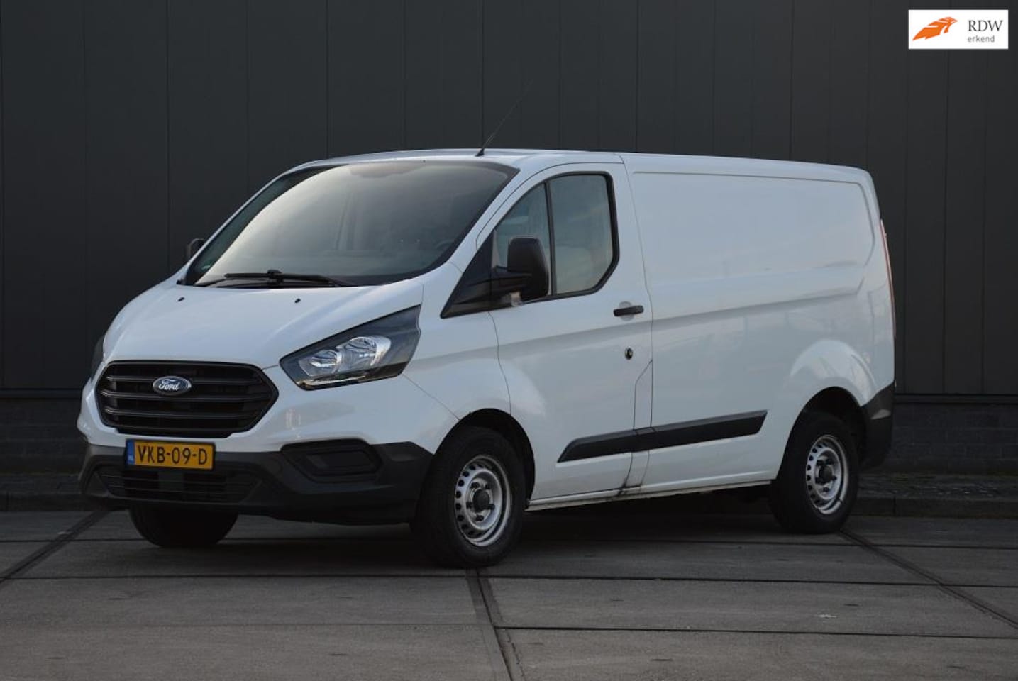 Ford Transit Custom - 280 2.0 TDCI L1H1 Trend Airco Schuifdeur Euro 6 - AutoWereld.nl
