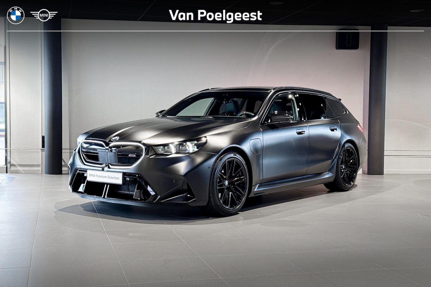 BMW 5-serie Touring - M5 | M Driver's Pack | Glazen Panoramadak | Iconic Glow | Bowers & Wilkins | - AutoWereld.nl