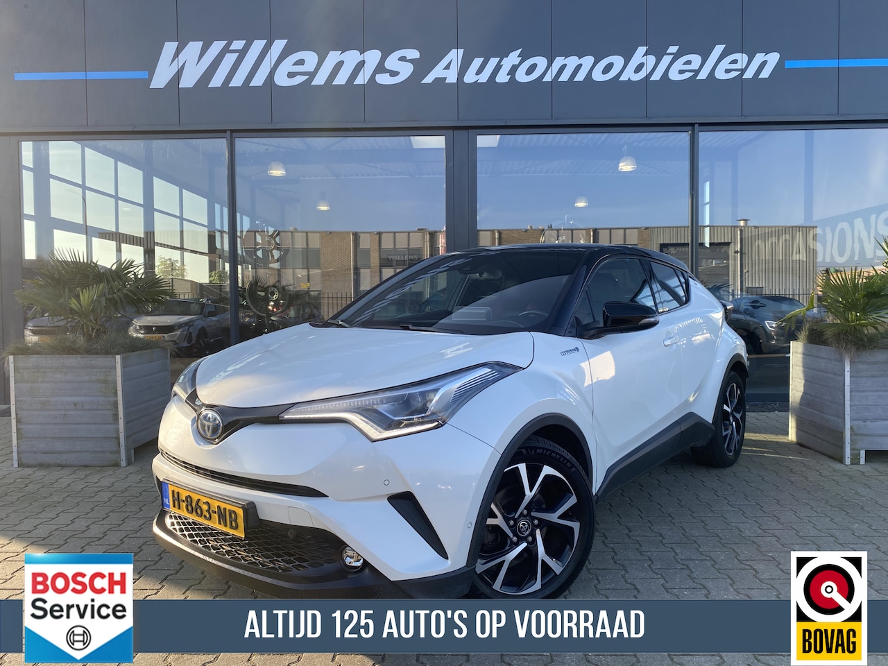 Toyota C-HR - 1.8 Hybrid Bi-Tone Blis & Leer & Stoel en Stuurverw. Adaptieve cruise & inparkeerhulp. - AutoWereld.nl