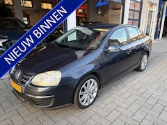 Volkswagen Jetta - 1.6 FSI Trendline NW APK 02-2027-CLIMA/LM VELGEN