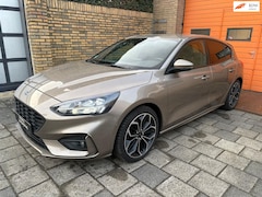 Ford Focus - 1.5 EcoBoost ST Line Business