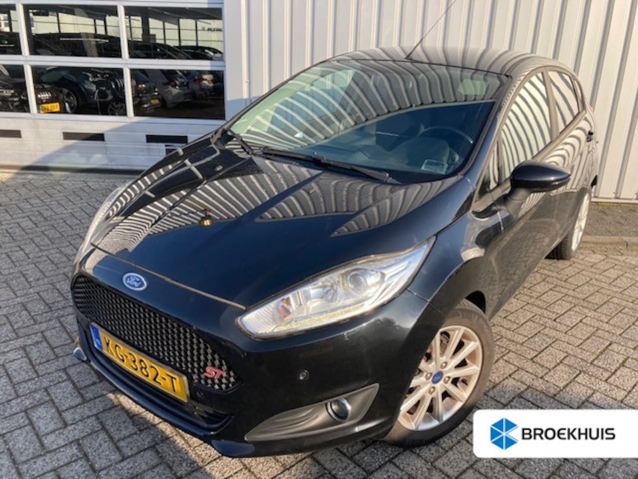 Ford Fiesta - 1.0 Style Ultimate 80pk | Navigatie | Cruise control | Parkeersensoren v+a | Elektrische r - AutoWereld.nl
