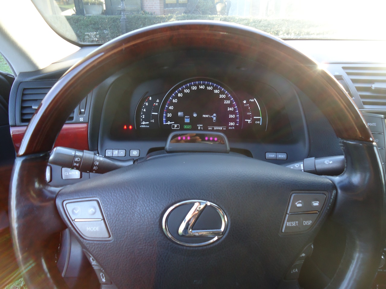 Lexus LS - 600h President volledig dealer onderhouden