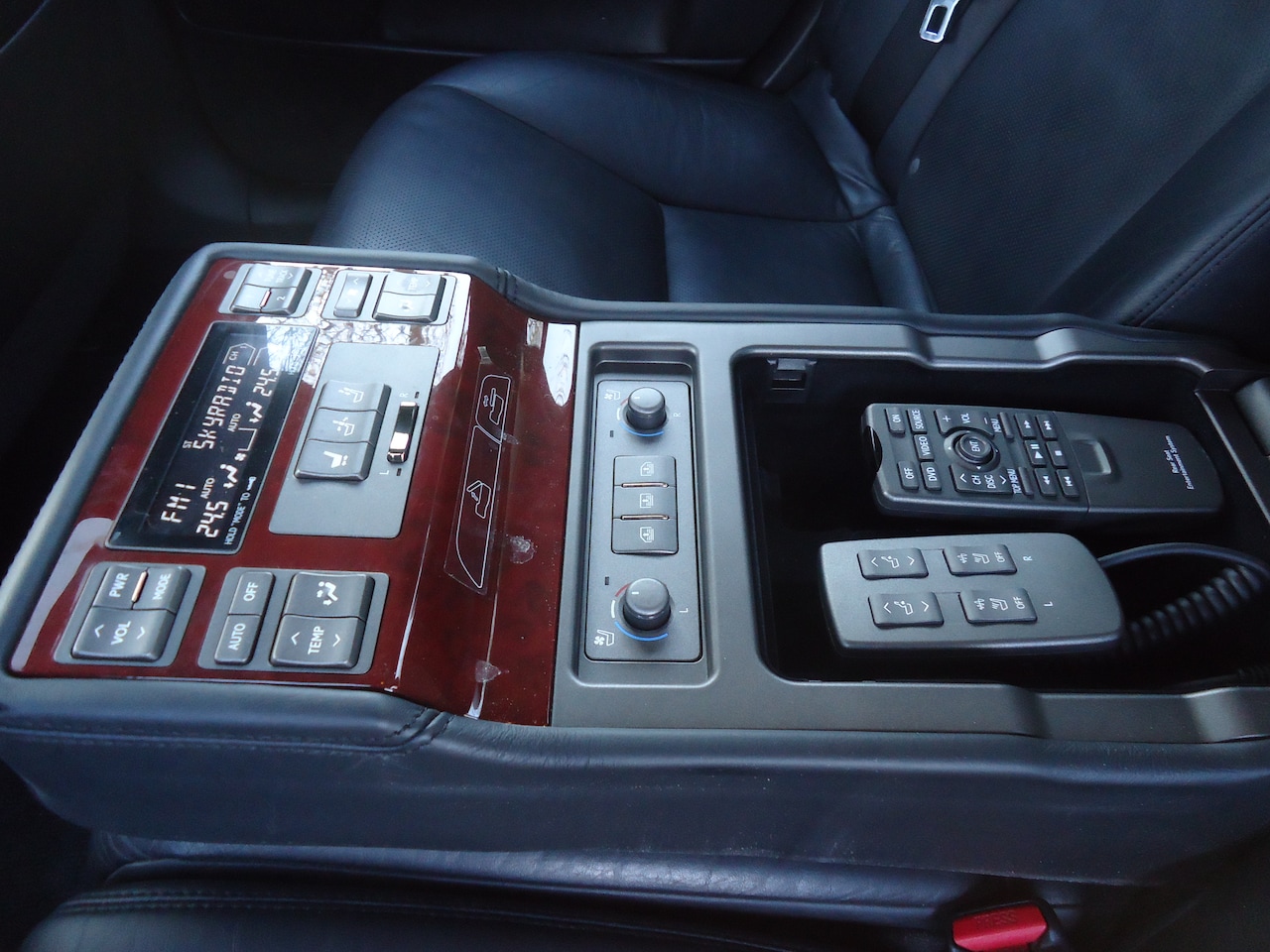 Lexus LS - 600h President volledig dealer onderhouden